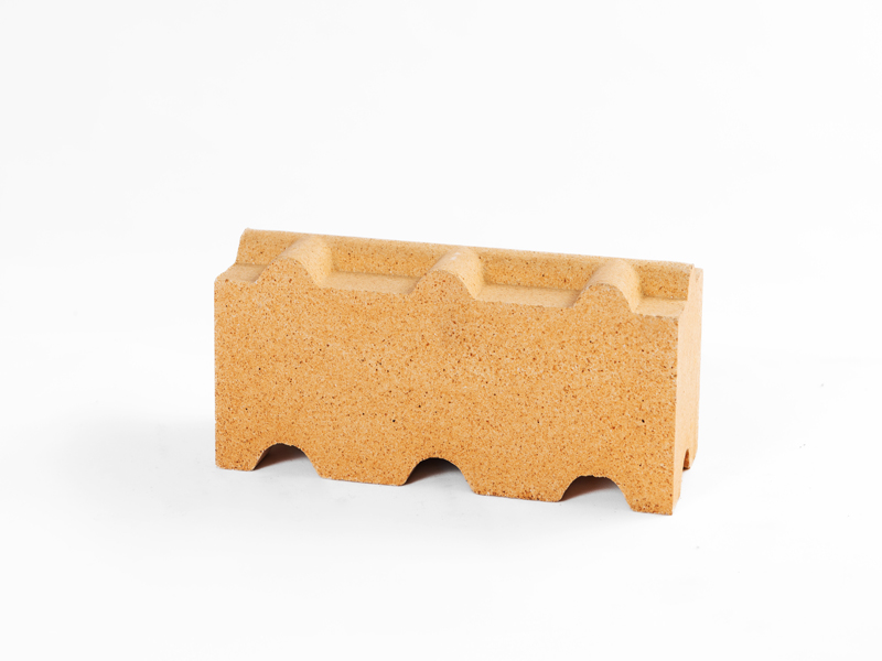 Low creep fireclay refractory brick