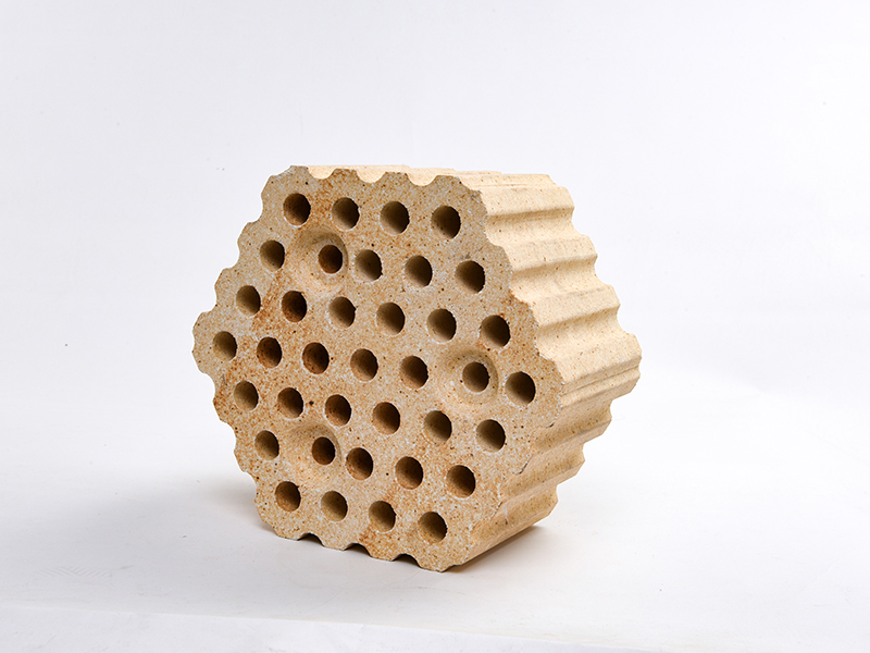 Low creep fireclay refractory brick